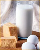 milk-and-eggs_learn-about-allergies-dot-com