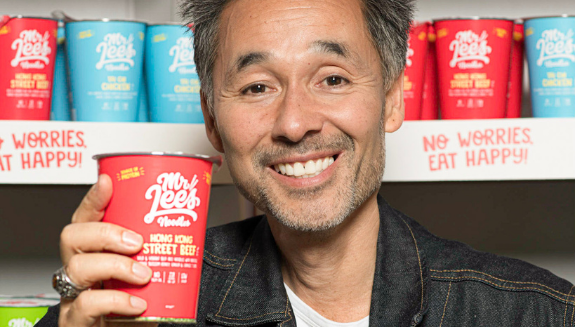 1660318290765 Damienleewithnoodles