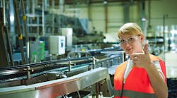 woman-manufacturing woman-manufacturing