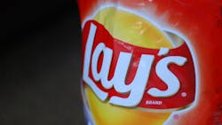 'Lay's potato chips bag' 'Lay's potato chips bag'