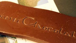 'Hotel Chocolat Rabot Estate 70% Dash of Milk Mould' 'Hotel Chocolat Rabot Estate 70% Dash of Milk Mould'