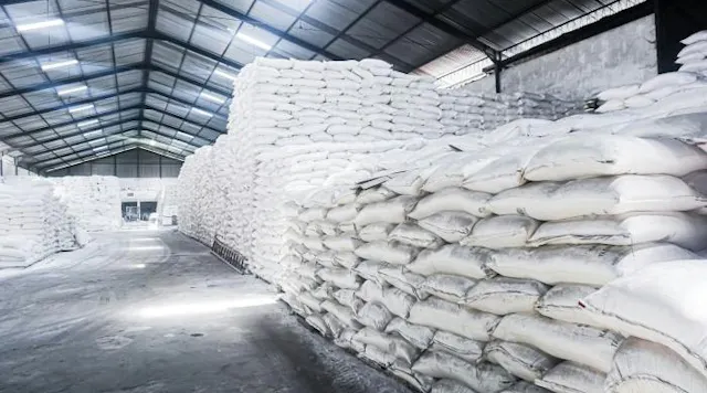 Maintain Flow, Safety When Handling Powders and Bulk Solids | Food ...