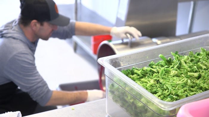 667489e7f8e2ba3097717ab2 Guywithbin