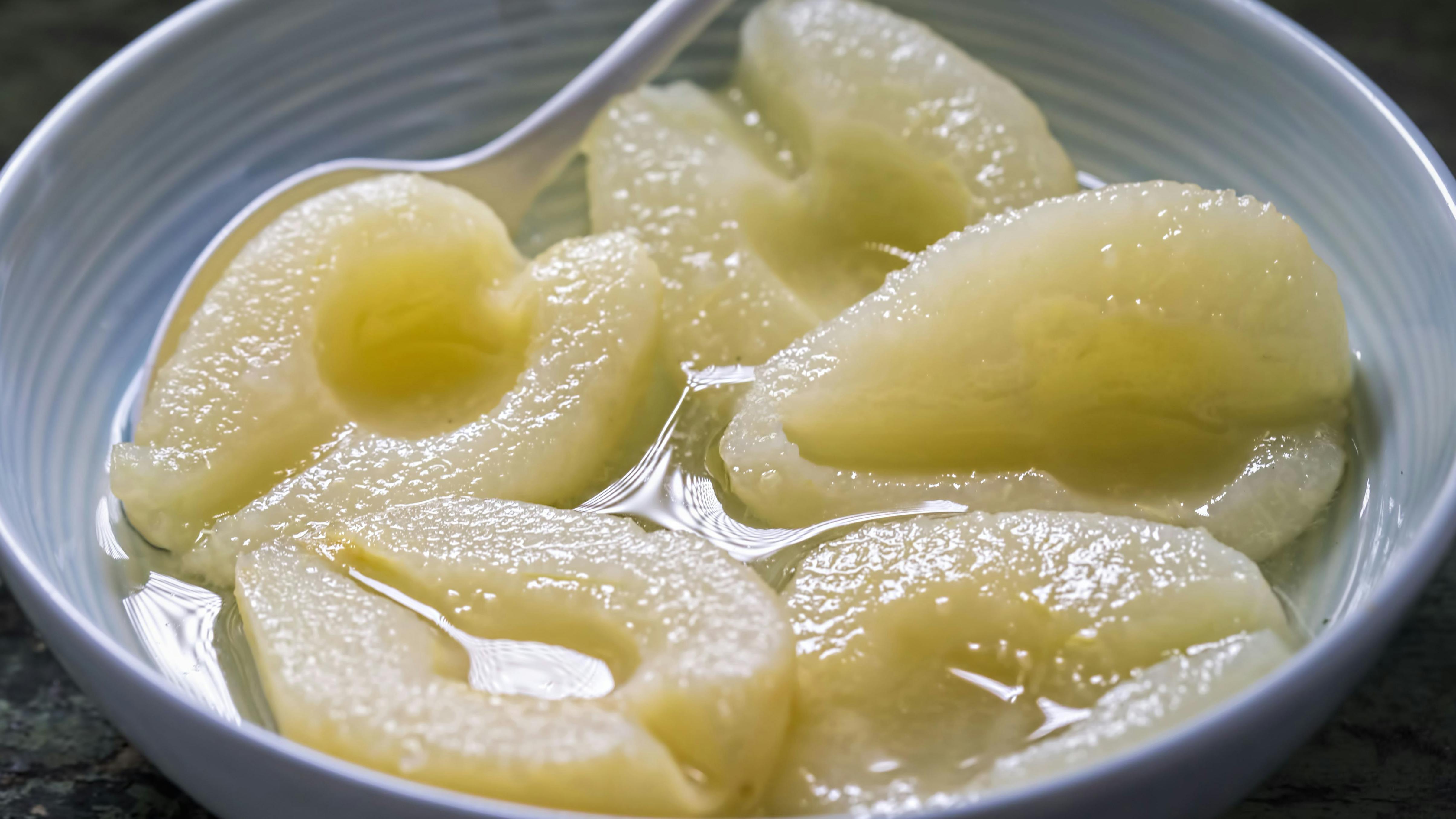 Pear halves syrup bowl