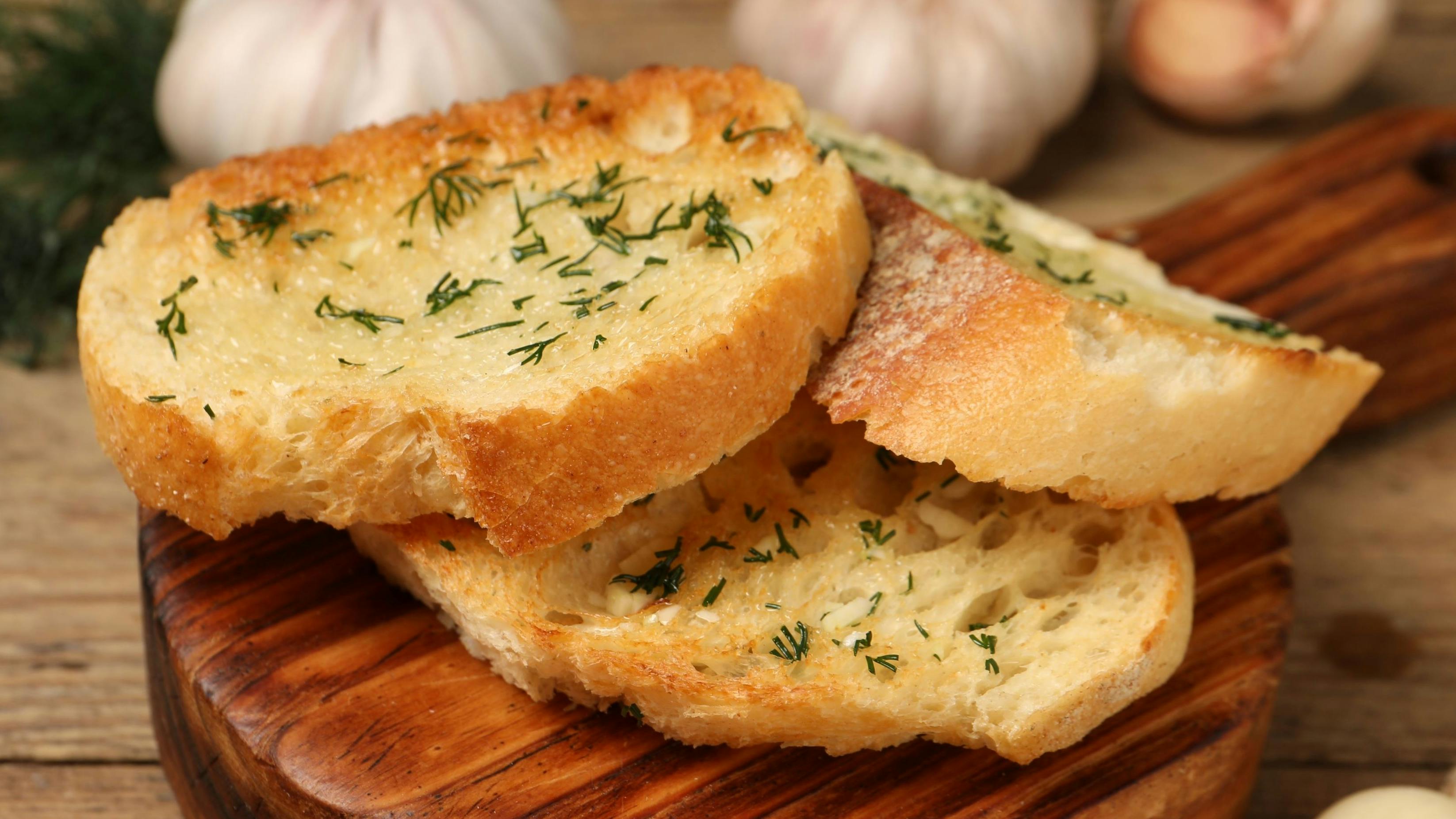 shutterstock_2420432087