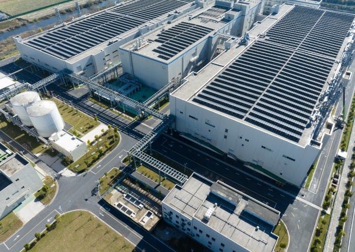 alphastruxureadobestock_569070113